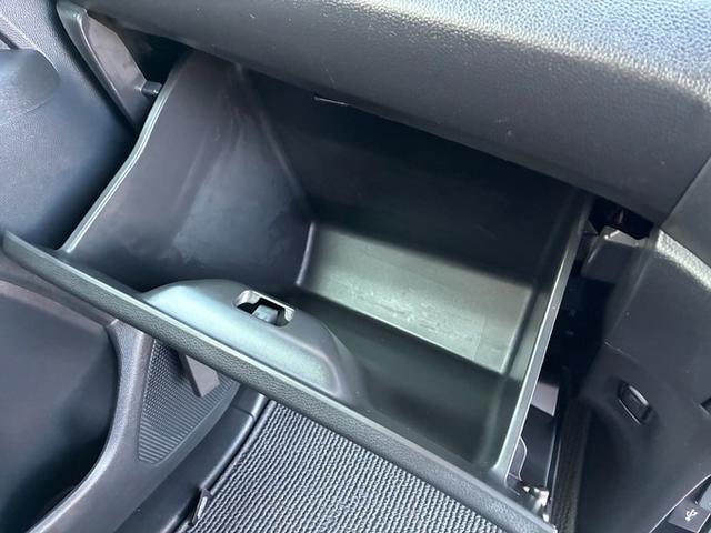 ☆キズやヘコミも☆　　ぶつけてしまった！ぶつけられちゃった！そんなときも大丈夫！自社鈑金工場も完備しています！自社工場だからこそ出来る丁寧な作業、納得の価格、もしもの時の対応もお任せ下さい！