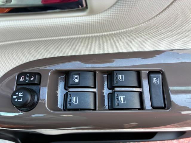 ムーヴキャンバス Gメイクアップリミテッド SAIII メモリーナビ CD ワンセグTV Bluetooth バックカメラ アラウンドビュー スマートアシスト 両側パワースライドドア アイドリングストップ シートヒーター ETC クリアランスソナー(33枚目)