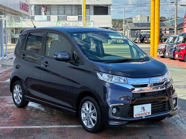 eKカスタム Gセーフティパッケージ 純正CD HID フォグランプ アイドリングストップ 衝突軽減ブレーキ シートヒーター オートHiビーム 前後ドライブレコーダー オートライト ベンチシート スマートキー アラウンドビュー(6枚目)