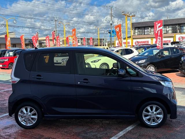 eKカスタム Gセーフティパッケージ 純正CD HID フォグランプ アイドリングストップ 衝突軽減ブレーキ シートヒーター オートHiビーム 前後ドライブレコーダー オートライト ベンチシート スマートキー アラウンドビュー(7枚目)