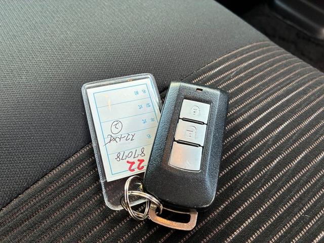 eKカスタム Gセーフティパッケージ 純正CD HID フォグランプ アイドリングストップ 衝突軽減ブレーキ シートヒーター オートHiビーム 前後ドライブレコーダー オートライト ベンチシート スマートキー アラウンドビュー(29枚目)