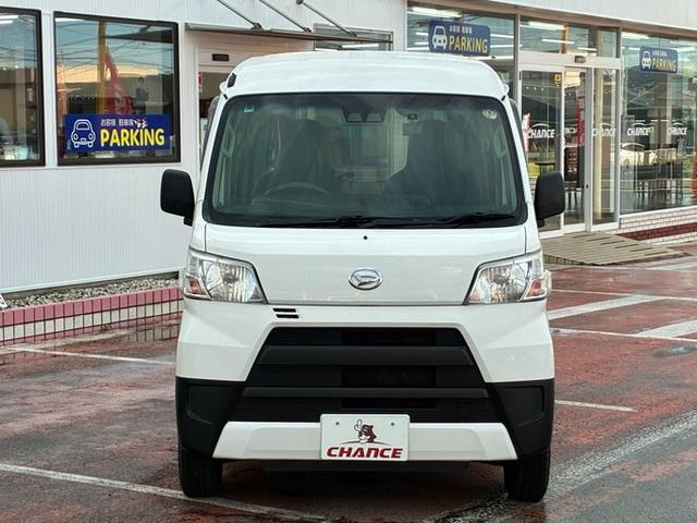 ハイゼットカーゴ ＤＸ　ＳＡＩＩＩ　社外メモリーナビ　ＣＤ　ＤＶＤ　Ｂｌｕｅｔｏｏｔｈ　バックカメラ　アイドリングストップ　衝突軽減ブレーキ　横滑り防止ブレーキ　オートハイビーム　キーレスエントリー（5枚目）