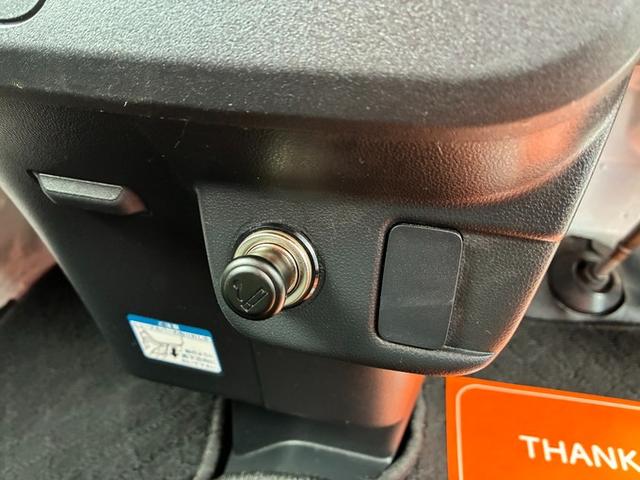 ハイゼットカーゴ ＤＸ　ＳＡＩＩＩ　社外メモリーナビ　ＣＤ　ＤＶＤ　Ｂｌｕｅｔｏｏｔｈ　バックカメラ　アイドリングストップ　衝突軽減ブレーキ　横滑り防止ブレーキ　オートハイビーム　キーレスエントリー（37枚目）