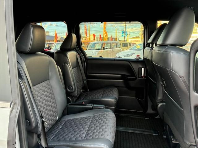 ヴォクシー S-Z 純正メモリーナビ CD DVD フルセグTV Bluetooth バックカメラ ETC2.0 横滑り防止ブレーキ オートハイビーム クリアランスソナー クルーズコントロール オートライト LEDライト(9枚目)