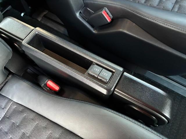 ヴォクシー S-Z 純正メモリーナビ CD DVD フルセグTV Bluetooth バックカメラ ETC2.0 横滑り防止ブレーキ オートハイビーム クリアランスソナー クルーズコントロール オートライト LEDライト(57枚目)