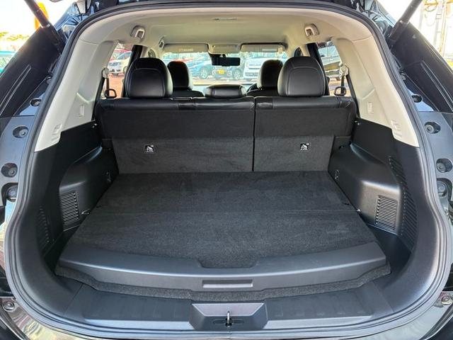 お客様の暮らしに必須なお車を提案し、その後のカーライフを支える。私達はお客様のお役に立ちたい、強い思いで日々仕事をさせて頂いています。おかげさまで１２店舗となりました。これからも努力を続けていきます。