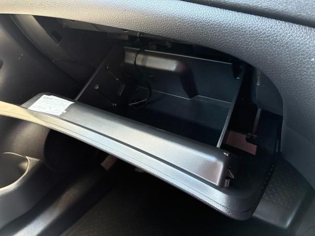 ☆キズやヘコミも☆　　ぶつけてしまった！ぶつけられちゃった！そんなときも大丈夫！自社鈑金工場も完備しています！自社工場だからこそ出来る丁寧な作業、納得の価格、もしもの時の対応もお任せ下さい！