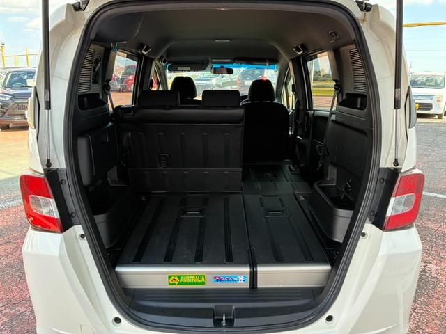 フリードスパイク GL 純正メモリーナビ ワンセグTV DVD ETC 横滑り防止ブレーキ 両側パワースライドドア ステアリングリモコン オートライト HIDヘッドライト クルーズコントロール スタッドレスタイヤ(20枚目)