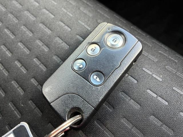 フリードスパイク GL 純正メモリーナビ ワンセグTV DVD ETC 横滑り防止ブレーキ 両側パワースライドドア ステアリングリモコン オートライト HIDヘッドライト クルーズコントロール スタッドレスタイヤ(30枚目)