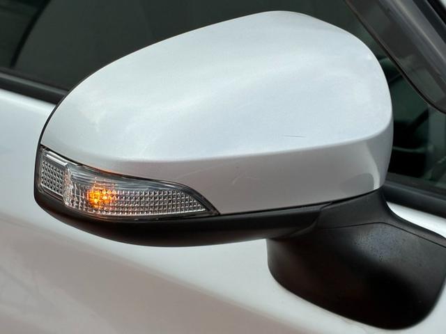 当店でお車をご購入いただき、さらに「有料保証」プランにご加入いただくと、特典としてオイル交換１０回分の無料チケットを差し上げます。