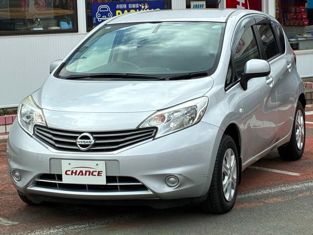 ノート Ｘ　純正ＣＤオーディオ　アイドリングストップ　プッシュスタート　スマートキー（4枚目）