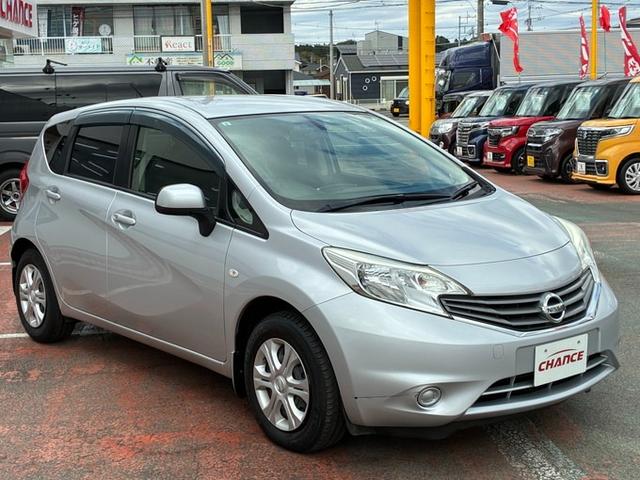 ノート Ｘ　純正ＣＤオーディオ　アイドリングストップ　プッシュスタート　スマートキー（6枚目）