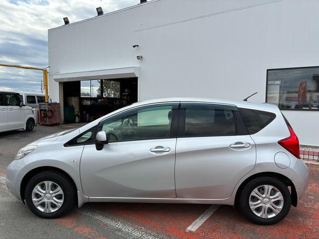 ノート Ｘ　純正ＣＤオーディオ　アイドリングストップ　プッシュスタート　スマートキー（17枚目）