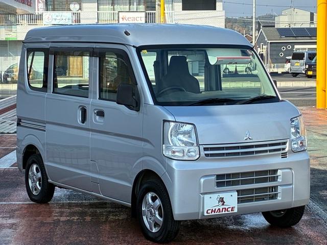 ミニキャブバン Ｍ　純正ラジオ　両側スライドドア　マニュアル車　社外アルミホイール　Ｗエアバック　パワーステアリング（6枚目）