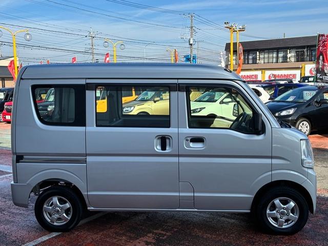 ミニキャブバン Ｍ　純正ラジオ　両側スライドドア　マニュアル車　社外アルミホイール　Ｗエアバック　パワーステアリング（7枚目）