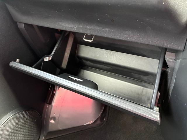 サンバーバン VB アイドリングストップ 両側スライドドア 横滑り防止 オートライト マニュアル5速 社外アルミホイール(33枚目)