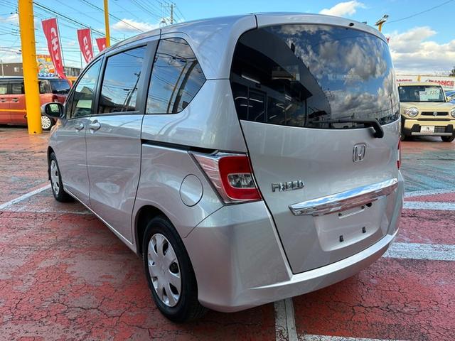 フリード Ｘ　社外メモリーナビ　フルセグＴＶ　ＣＤ　ＤＶＤ　Ｂｌｕｅｔｏｏｔｈ　ＥＴＣ　バックカメラＨＩＤヘッドライト　左パワースライドドア　サイドリフトアップシート　オートライト　ドライブレコーダー　電格ミラー（18枚目）