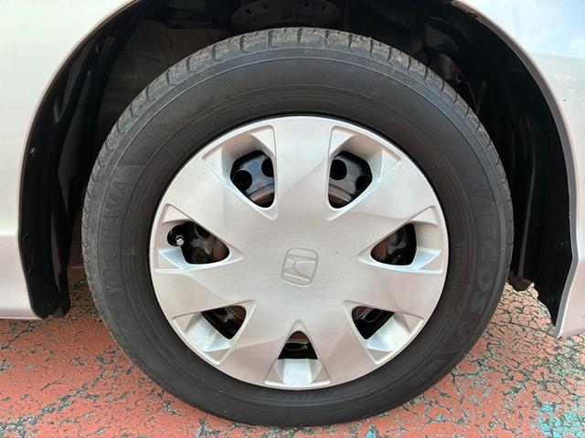 フリード Ｘ　社外メモリーナビ　フルセグＴＶ　ＣＤ　ＤＶＤ　Ｂｌｕｅｔｏｏｔｈ　ＥＴＣ　バックカメラＨＩＤヘッドライト　左パワースライドドア　サイドリフトアップシート　オートライト　ドライブレコーダー　電格ミラー（27枚目）