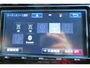 エレガンス　純正ナビ　ＣＤ　ＤＶＤ　Ｂｌｕｅｔｏｏｔｈ　ワンセグＴＶ　ＥＴＣ　バックカメラ　横滑り防止　ＭＴモード付きＡＴ　電動シート　ＬＥＤヘッドライト　ＬＥＤフォグランプ　オートライト　ステアリングリモコン(11枚目)