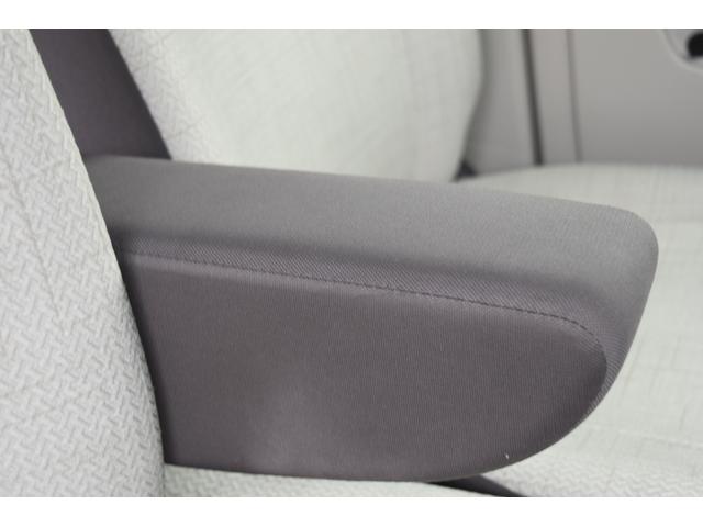 X 2年保証付 メモリーナビ フルセグTV Bluetooth CD Bカメラ 衝突被害軽減ブレーキ アイドリングストップ スマートキー プッシュスタート(24枚目)