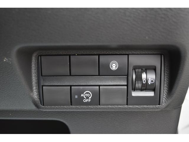 X 2年保証付 メモリーナビ フルセグTV Bluetooth CD Bカメラ 衝突被害軽減ブレーキ アイドリングストップ スマートキー プッシュスタート(50枚目)