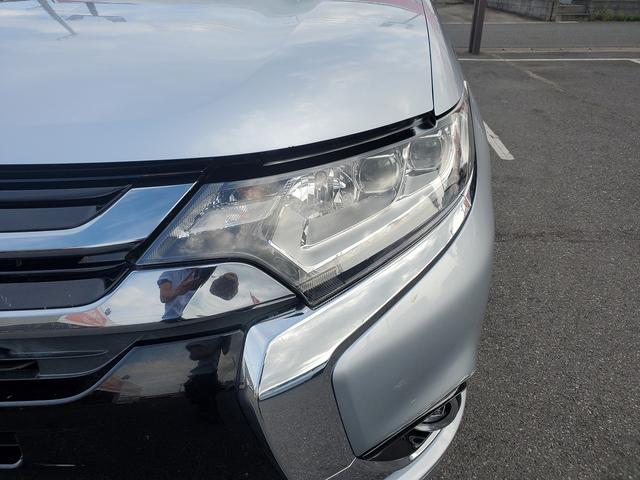 アウトランダーＰＨＥＶ Ｇナビパッケージ　ナビ　ＣＤ　ＤＶＤ　Ｂｌｕｅｔｏｏｔｈ　フルセグＴＶ　バックカメラ　ドライブレコーダー　ＥＴＣ　クルーズコントロール　シートヒーター　パワーバックドア　オートライト　１８インチアルミ　スマートキー（49枚目）