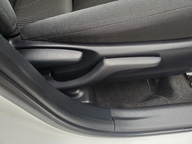 アクア Ｓスタイルブラック　ワンオーナー車　ナビ　ＣＤ　ＤＶＤ　Ｂｌｕｅｔｏｏｔｈ　バックカメラ　ドライブレコーダー　セーフティーセンス　ＥＴＣ　スマートキー　ウインカーミラー（20枚目）
