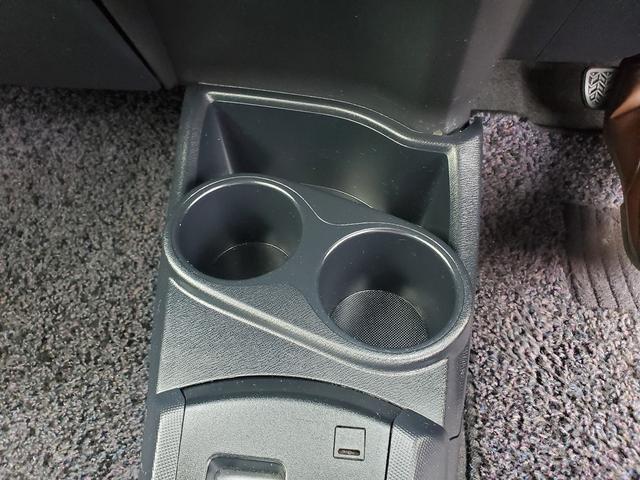 アクア Ｓスタイルブラック　ワンオーナー車　ナビ　ＣＤ　ＤＶＤ　Ｂｌｕｅｔｏｏｔｈ　バックカメラ　ドライブレコーダー　セーフティーセンス　ＥＴＣ　スマートキー　ウインカーミラー（27枚目）