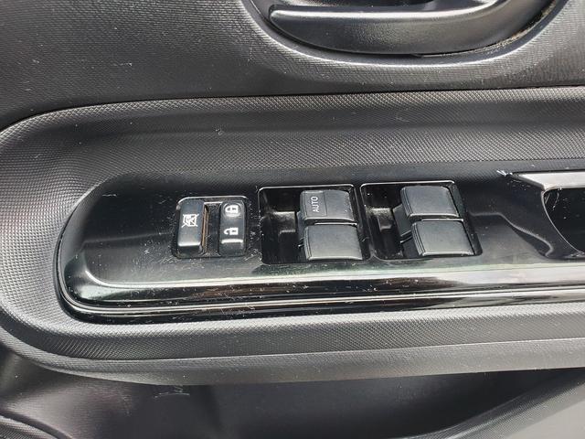 アクア Ｓスタイルブラック　ワンオーナー車　ナビ　ＣＤ　ＤＶＤ　Ｂｌｕｅｔｏｏｔｈ　バックカメラ　ドライブレコーダー　セーフティーセンス　ＥＴＣ　スマートキー　ウインカーミラー（43枚目）