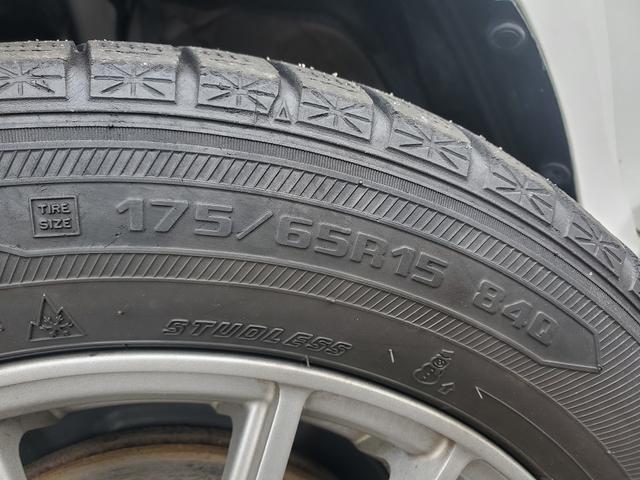 アクア Ｓスタイルブラック　ワンオーナー車　ナビ　ＣＤ　ＤＶＤ　Ｂｌｕｅｔｏｏｔｈ　バックカメラ　ドライブレコーダー　セーフティーセンス　ＥＴＣ　スマートキー　ウインカーミラー（59枚目）