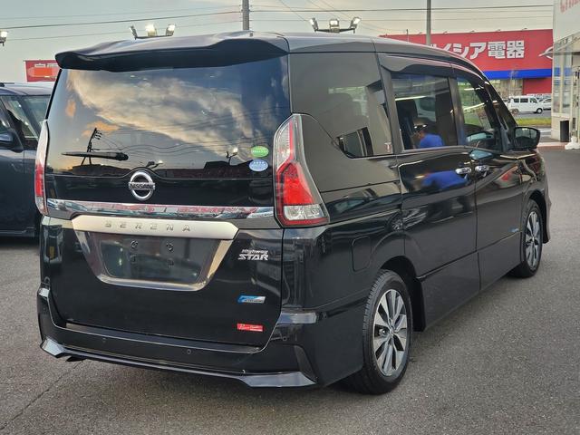 セレナ ハイウェイスター　ＳＤナビ　ＣＤ　ＤＶＤ　Ｂｌｕｅｔｏｏｔｈ　フルセグＴＶ　バックカメラ　両側パワースライドドア　クルーズコントロール　フリップダウンモニター　ＥＴＣ　スマートキー（7枚目）