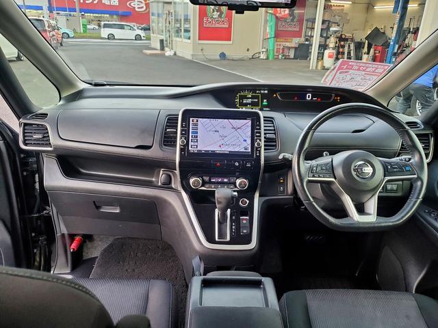 セレナ ハイウェイスター　ＳＤナビ　ＣＤ　ＤＶＤ　Ｂｌｕｅｔｏｏｔｈ　フルセグＴＶ　バックカメラ　両側パワースライドドア　クルーズコントロール　フリップダウンモニター　ＥＴＣ　スマートキー（14枚目）