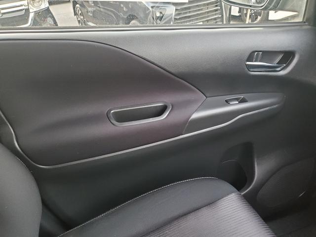 セレナ ハイウェイスター　ＳＤナビ　ＣＤ　ＤＶＤ　Ｂｌｕｅｔｏｏｔｈ　フルセグＴＶ　バックカメラ　両側パワースライドドア　クルーズコントロール　フリップダウンモニター　ＥＴＣ　スマートキー（27枚目）