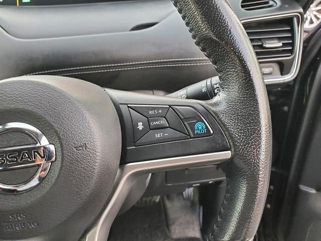 セレナ ハイウェイスター　ＳＤナビ　ＣＤ　ＤＶＤ　Ｂｌｕｅｔｏｏｔｈ　フルセグＴＶ　バックカメラ　両側パワースライドドア　クルーズコントロール　フリップダウンモニター　ＥＴＣ　スマートキー（40枚目）