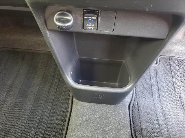 ムーヴキャンバス Xメイクアップリミテッド SAIII SDナビ CD DVD Bluetooth フルセグTV ETC バックカメラ 両側パワースライドドア 社外15インチアルミ スマートキー アイドリングストップ オートライト ドライブレコーダー(28枚目)