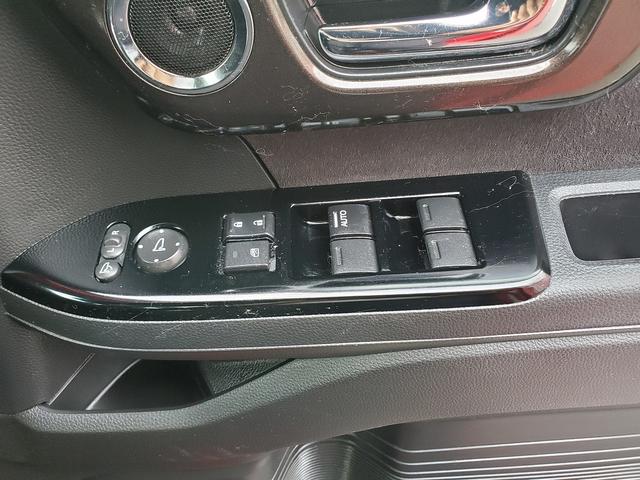 Ｎ－ＢＯＸカスタム Ｇ・ＥＸホンダセンシング　ＳＤナビ　ＣＤ　ＤＶＤ　Ｂｌｕｅｔｏｏｔｈ　フルセグＴＶ　ＥＴＣ　センシング　レーンアシスト　ステリモ　クルーズコントロール　スマートキー　バックカメラ　１４インチ純正アルミ　両側パワースライドドア（43枚目）