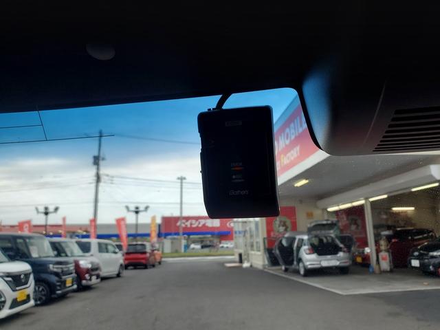 Ｎ－ＢＯＸカスタム Ｇ・ＥＸホンダセンシング　ＳＤナビ　ＣＤ　ＤＶＤ　Ｂｌｕｅｔｏｏｔｈ　フルセグＴＶ　ＥＴＣ　センシング　レーンアシスト　ステリモ　クルーズコントロール　スマートキー　バックカメラ　１４インチ純正アルミ　両側パワースライドドア（44枚目）