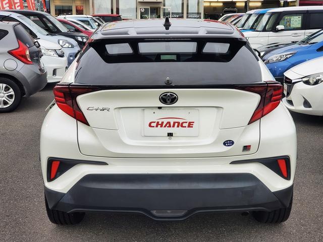 Ｃ－ＨＲ Ｓ－Ｔ　ＧＲスポーツ　ディスプレイオーディオ　Ｂｌｕｅｔｏｏｔｈ　パノラミックビューモニター　トヨタセーフティーセンス　プッシュスタート　クルーズコントロールル　ＬＥＤライト　ステリモ　ドライブレコーダーＦＲ（8枚目）