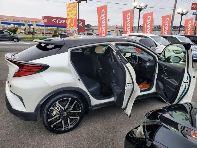 Ｃ－ＨＲ Ｓ－Ｔ　ＧＲスポーツ　ディスプレイオーディオ　Ｂｌｕｅｔｏｏｔｈ　パノラミックビューモニター　トヨタセーフティーセンス　プッシュスタート　クルーズコントロールル　ＬＥＤライト　ステリモ　ドライブレコーダーＦＲ（19枚目）