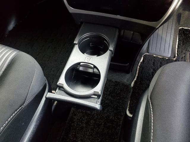 ヴォクシー ＺＳ　煌ＩＩ　純正９インチナビ　ＣＤ　ＤＶＤ　Ｂｌｕｅｔｏｏｔｈ　バックカメラ　ＬＥＤライト　フォグ　トヨタセーフティーセンス　両側パワースライドドア　１６インチ純正アルミ　ドライブレコーダーＦＲ　ＥＴＣ（29枚目）