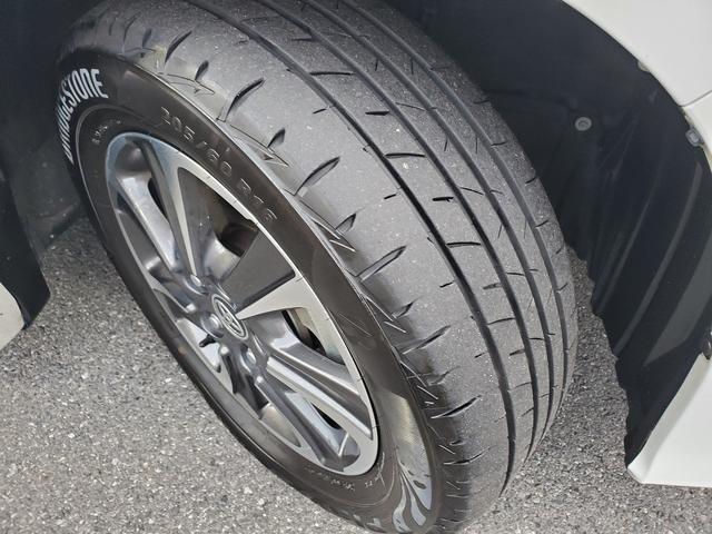 ヴォクシー ＺＳ　煌ＩＩ　純正９インチナビ　ＣＤ　ＤＶＤ　Ｂｌｕｅｔｏｏｔｈ　バックカメラ　ＬＥＤライト　フォグ　トヨタセーフティーセンス　両側パワースライドドア　１６インチ純正アルミ　ドライブレコーダーＦＲ　ＥＴＣ（54枚目）
