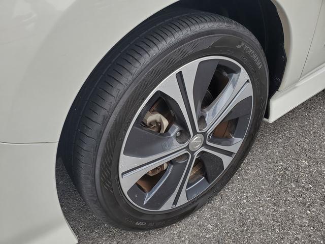 リーフ Ｇ　メモリーナビ　ＣＤ　Ｂｌｕｅｔｏｏｔｈ　ＥＴＣ　ドライブレコーダー　ステリモ　アラウンドビューモニター　１７インチアルミ　シートヒーター　スマートキー　オートライト　ＬＥＤライト（48枚目）