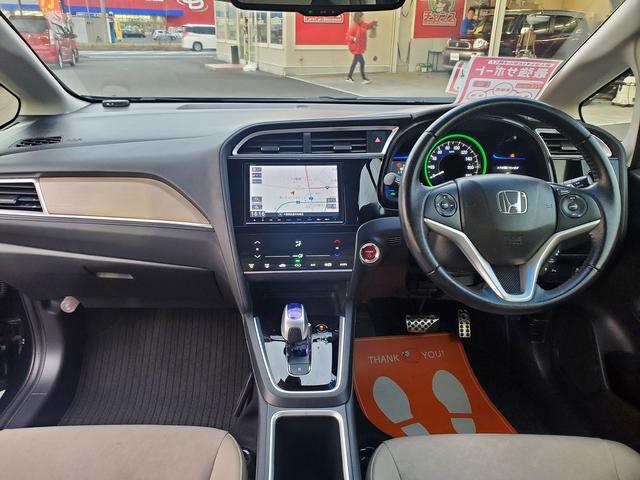 ☆チャンスの魅力８☆　第三者機関による鑑定書付き！第三者である鑑定士が一台一台鑑定し、第三者だからこそ出来る公正な評価がつきます。修復歴は勿論、わずかな傷でも鑑定書にて、確認して頂けます。