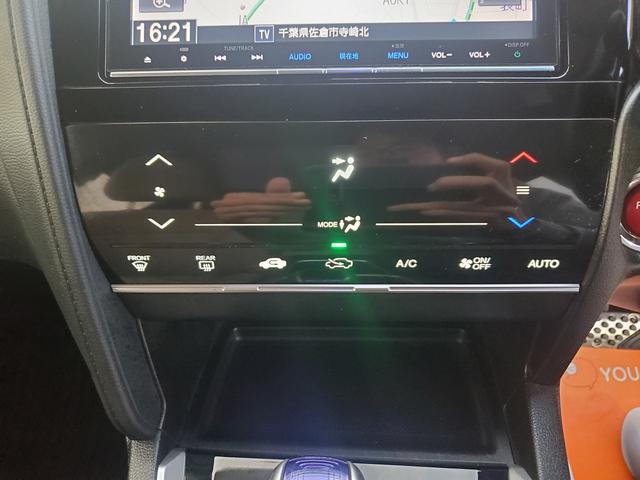 ☆店舗入り口☆　　　　店舗入り口は、表通り沿いに、２か所の出入り口が有ります！ＩＮ看板が目印です！