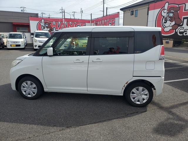 ソリオ G SDナビ CD DVD Bluetooth フルセグTV バックカメラ ETC 左パワースライドドア シートヒーター プッシュスタート スマートキー ドライブレコーダー オートライト(10枚目)