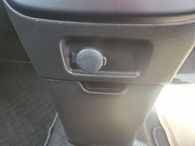 ソリオ G SDナビ CD DVD Bluetooth フルセグTV バックカメラ ETC 左パワースライドドア シートヒーター プッシュスタート スマートキー ドライブレコーダー オートライト(31枚目)