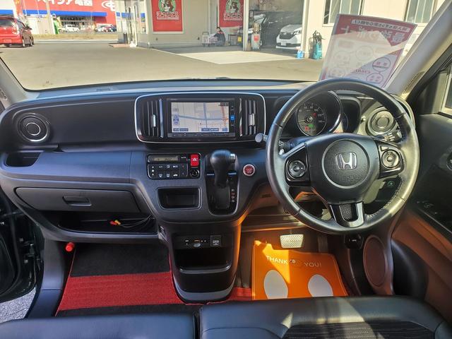 Ｎ－ＯＮＥ プレミアム　ツアラー　ＳＤナビ　ＣＤ　ＤＶＤ　Ｂｌｕｅｔｏｏｔｈ　バックカメラ　ＥＴＣ　プッシュスタート　フルセグＴＶ　スマートキー　アイドリングストップ　ドライブレコーダー前　ＨＩＤライト　フォグ　オートライト　ステリモ（13枚目）