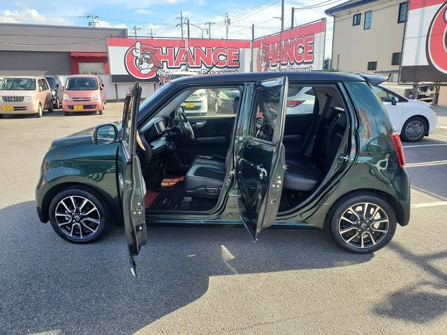 Ｎ－ＯＮＥ プレミアム　ツアラー　ＳＤナビ　ＣＤ　ＤＶＤ　Ｂｌｕｅｔｏｏｔｈ　バックカメラ　ＥＴＣ　プッシュスタート　フルセグＴＶ　スマートキー　アイドリングストップ　ドライブレコーダー前　ＨＩＤライト　フォグ　オートライト　ステリモ（14枚目）