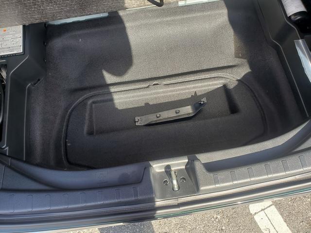 Ｎ－ＯＮＥ プレミアム　ツアラー　ＳＤナビ　ＣＤ　ＤＶＤ　Ｂｌｕｅｔｏｏｔｈ　バックカメラ　ＥＴＣ　プッシュスタート　フルセグＴＶ　スマートキー　アイドリングストップ　ドライブレコーダー前　ＨＩＤライト　フォグ　オートライト　ステリモ（18枚目）