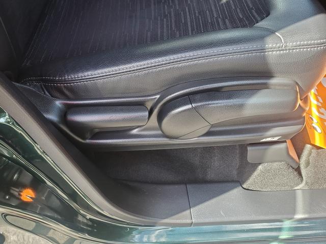 Ｎ－ＯＮＥ プレミアム　ツアラー　ＳＤナビ　ＣＤ　ＤＶＤ　Ｂｌｕｅｔｏｏｔｈ　バックカメラ　ＥＴＣ　プッシュスタート　フルセグＴＶ　スマートキー　アイドリングストップ　ドライブレコーダー前　ＨＩＤライト　フォグ　オートライト　ステリモ（27枚目）